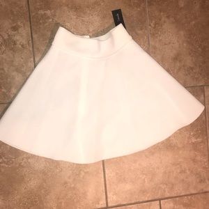 Trend NWT High Waisted Ruffle Skirt
